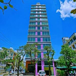 Myat Nan Yone Hotel (MNY)