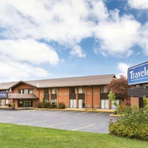 Travelodge by Wyndham Owen Sound ON