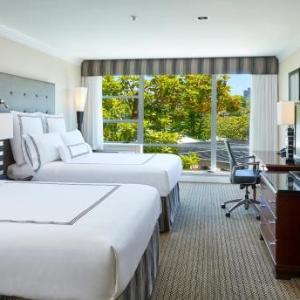 Hotels near False Creek - Granville Island Hotel