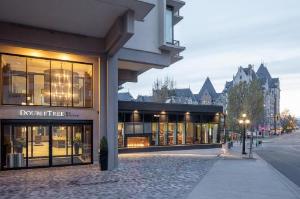 DoubleTree by Hilton Hotel & Suites Victoria, Victoria