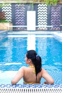 FOX LITE Royal Bay Makassar, Makassar