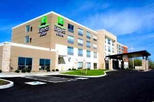 Holiday Inn Express & Suites Oswego, an IHG Hotel, Oswego