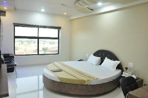 Hotel Shriji Resorts, Pachmarhi