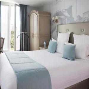 Hotels near Salle Pleyel Paris - Hotel Plaza Elysees