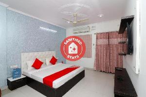 OYO 30286 Hotel Inn Way, Ghaziabad