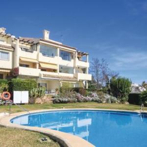 Two-Bedroom Apartment in Marbella-Las Chapas