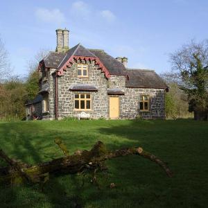 Ballealy Cottage