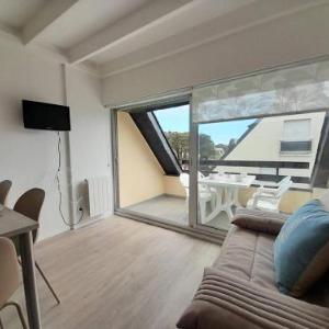 Carnac: Duplex 2 pièces 28m² près plage parking accepte animaux