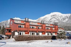 Rocky Mountain Ski Lodge, Banff