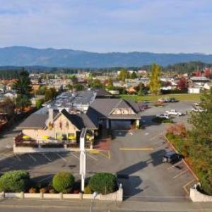 Hotels near ADSS Theatre Port Alberni - Hospitality Inn Port Alberni