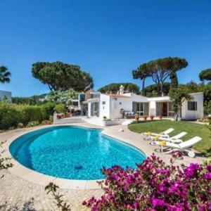 Vale do Lobo Villa Sleeps 6 Pool Air Con T630467