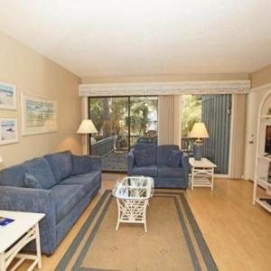 38 Hickory Cove