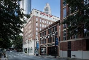 Hampton Inn & Suites Atlanta-Downtown hotel near Georgia World Congress Center