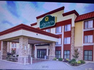 La Quinta Inn & Suites by Wyndham O'Fallon - St. Louis, O'Fallon