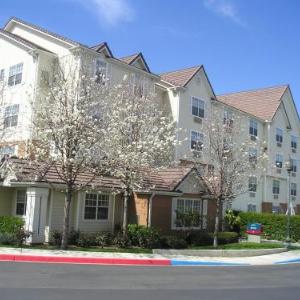 Hotels near Independance High School San Jose - TownePlace Suites by Marriott Milpitas Silicon Valley