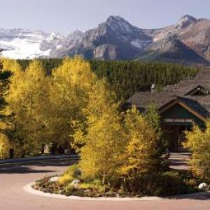 Hotels near Lake Louise Ski Area - Lake Louise Inn