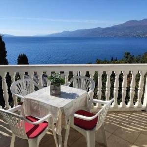Apartman Lamia na uzvisini s pogledom na more