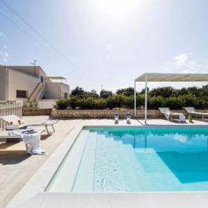 Capo Negro Villa Sleeps 10 Pool Air Con WiFi