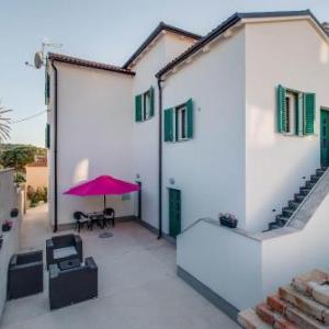 Apartments with a parking space Mali Losinj (Losinj) - 16555