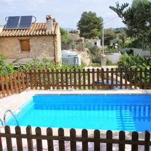 Chalet with 3 bedrooms in Masdenverge with private pool and WiFi 10 km from the beach