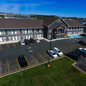 Crossroads Inn & Suites