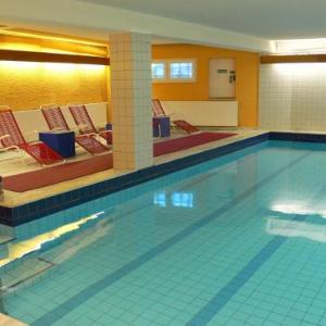 Hotel Meran Hallenbad & Sauna