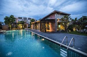 Cresco Hotel Buriram, Buriram