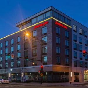 Hotels near Lifeline Theatre - Hampton Inn By Hilton Chicago North-Loyola Station Il