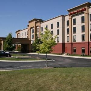 Hotels near Tailgaters Sports Bar and Grill Bolingbrook - Hampton Inn By Hilton & Suites Bolingbrook Il