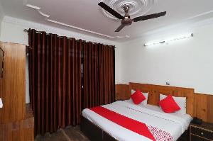 OYO 4605 Hotel Aakarsh, Dharamshala