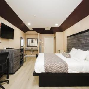 First Baptist Church Pasadena Hotels - Sapphire Inn & Suites
