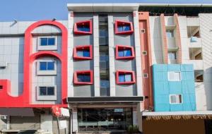 Capital O 4042 Hotel Mehar Residency, Indore