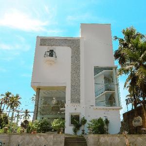 White Pearl Residency