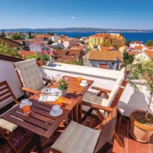 Two-Bedroom Apartment in Selce
