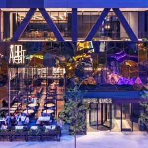 HOTEL EMC2 Autograph Collection by Marriott in Chicago
