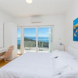 Villa Sveti Petar - with heated pool and outdoor jacuzzi