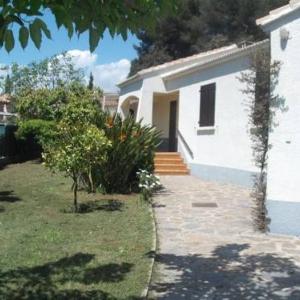 Appartement T2 au Lavandou avec Garage et Balcon - FR-1-308-57