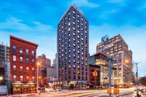 Four Points by Sheraton Manhattan Midtown West hotel near Jacob K. Javits Convention Center