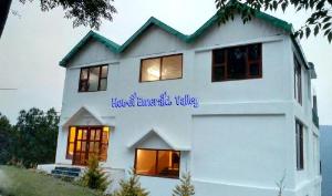 Hotel Emerald Valley, Chail
