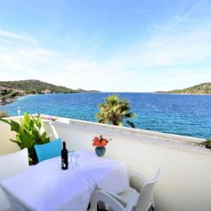 Apartment Galeb - ROZ100-2