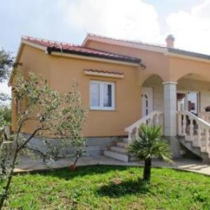 Holiday Home Danijel - ZAD570