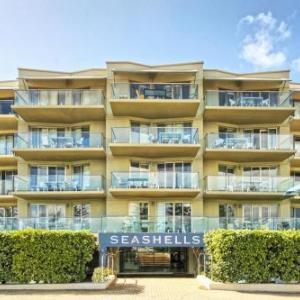 The White Pearl Apartment Direct Ocean Views Top Floor