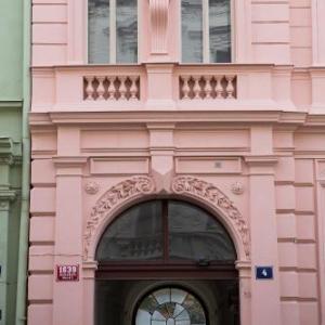 Prague Golden Age Apartment