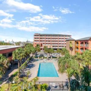 Quality Inn & Suites Beachfront