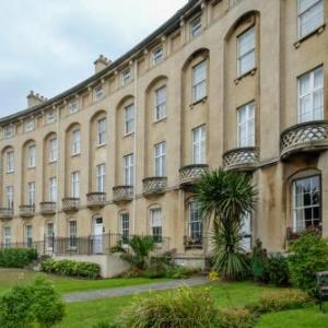 Royal Crescent Apartments