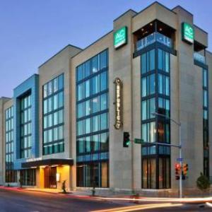 Buccaneer Arena Hotels - AC Hotel by Marriott Des Moines East Village