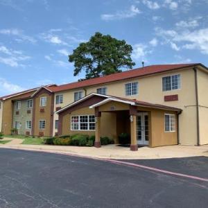 Woodland Hills Baptist Church Hotels - HomeTown Inn & Suites