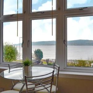 Hotels near Barrfields Theatre Largs - Urybank Cottage