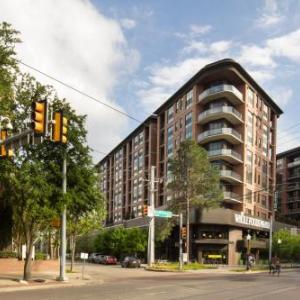 Hotels near Sons of Hermann Hall - The Guild Uptown | McKinney Ave
