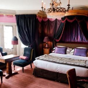 L'Hotel